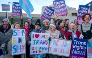 protesta per i diritti delle persone transgender